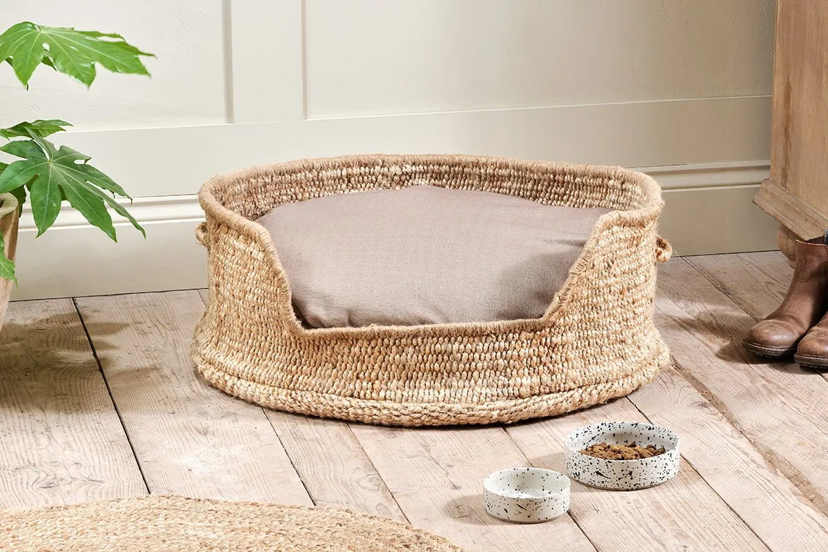 Jaiyuh Hemp Pet Bed
 - Natural - Large