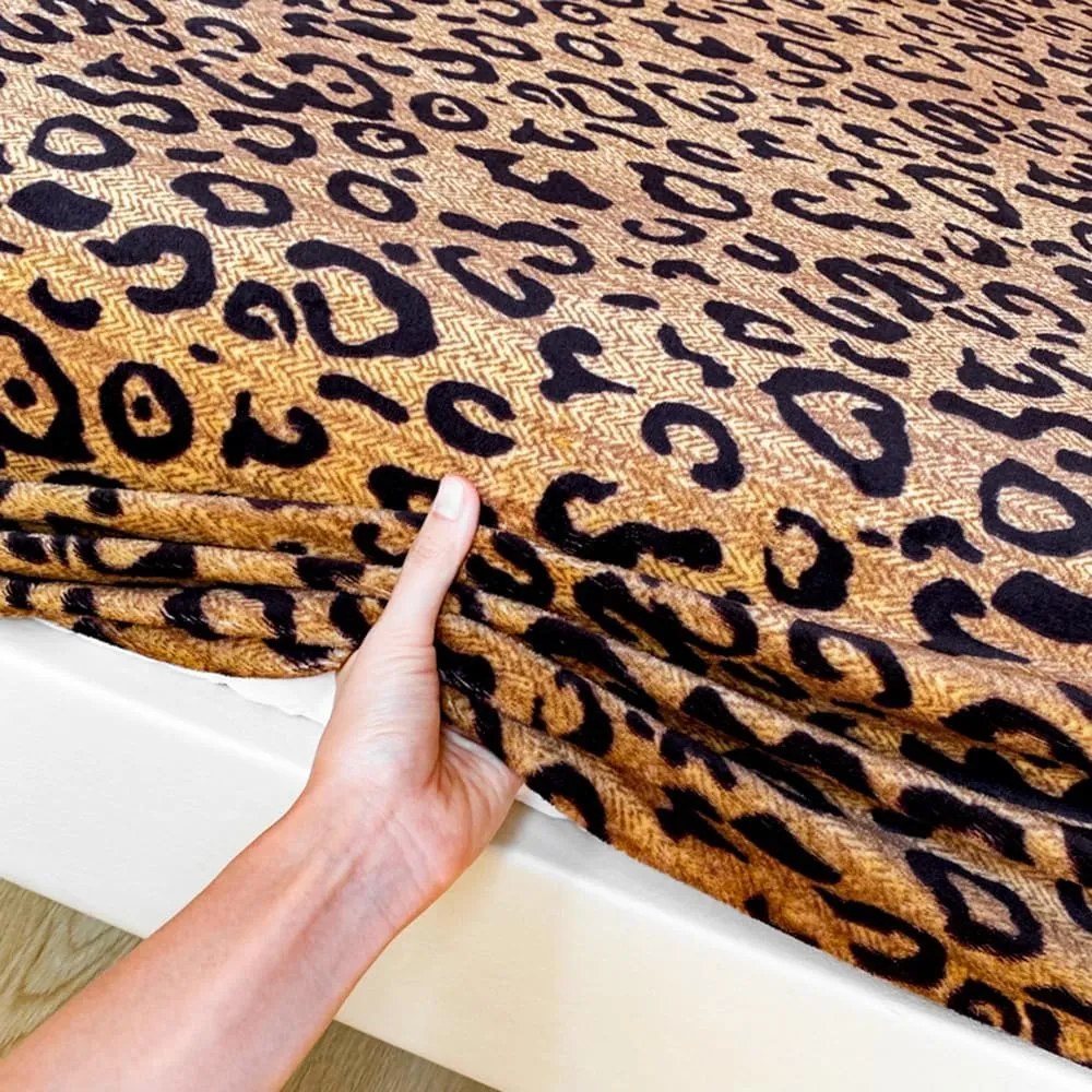 Leopard Fitted Sheet Full Size,Velvet Fitted Sheet Mattress Protector Cover with 15'' Deep Pocket Warm Fuzzy Bottom Sheet,Black (Not Include Pillowcases)