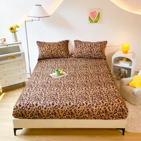 Leopard Fitted Sheet Full Size,Velvet Fitted Sheet Mattress Protector Cover with 15'' Deep Pocket Warm Fuzzy Bottom Sheet,Black (Not Include Pillowcases)