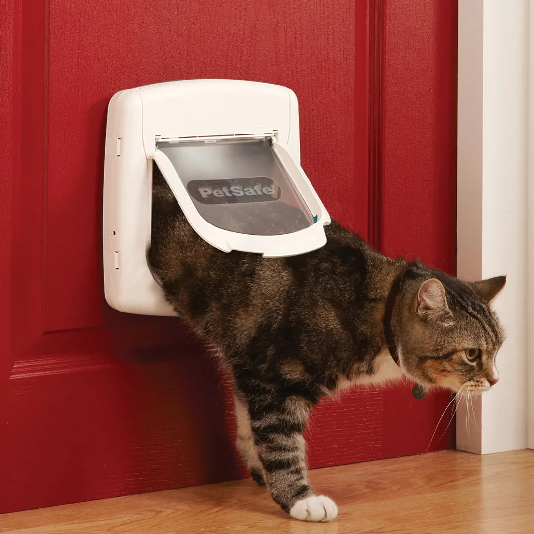 Staywell® Magnetic 4-Way Locking Deluxe Cat Flap